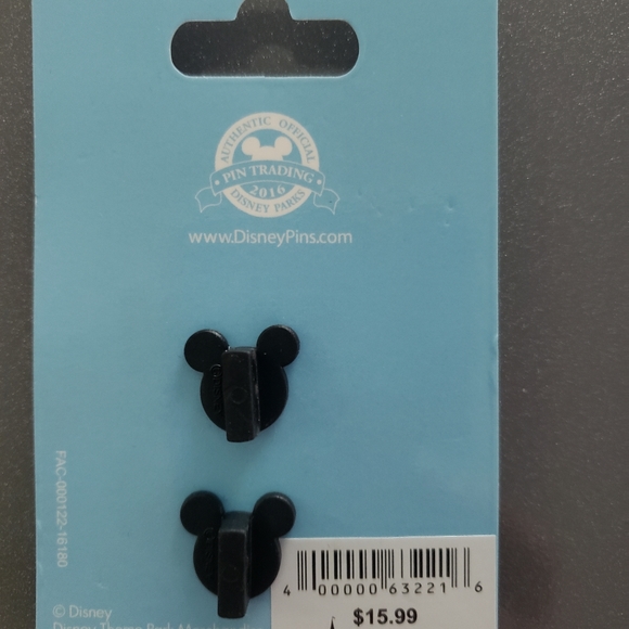 Disney WDW 2016 Rapunzel and Pascal - Picture 4 of 5